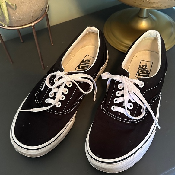 Vans Black and White Slip-On Shoes - Picture 3 of 9